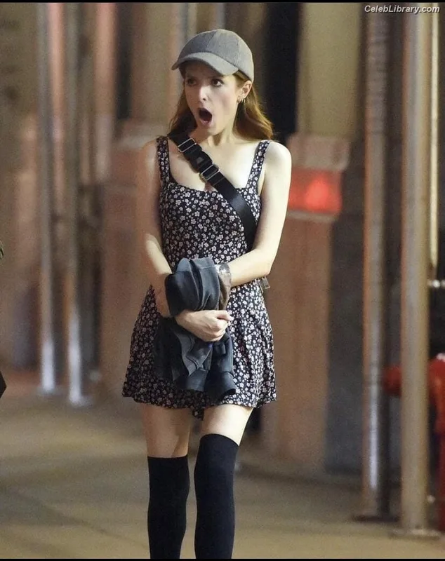 Anna Kendrick photo 12 of 1724
