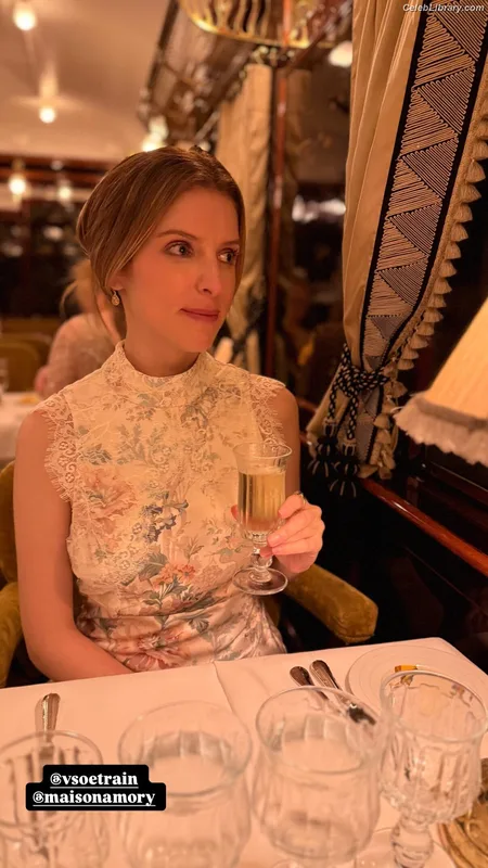 Anna Kendrick photo 23 of 1724