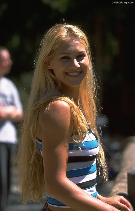 Anna Kournikova photo 3 of 232