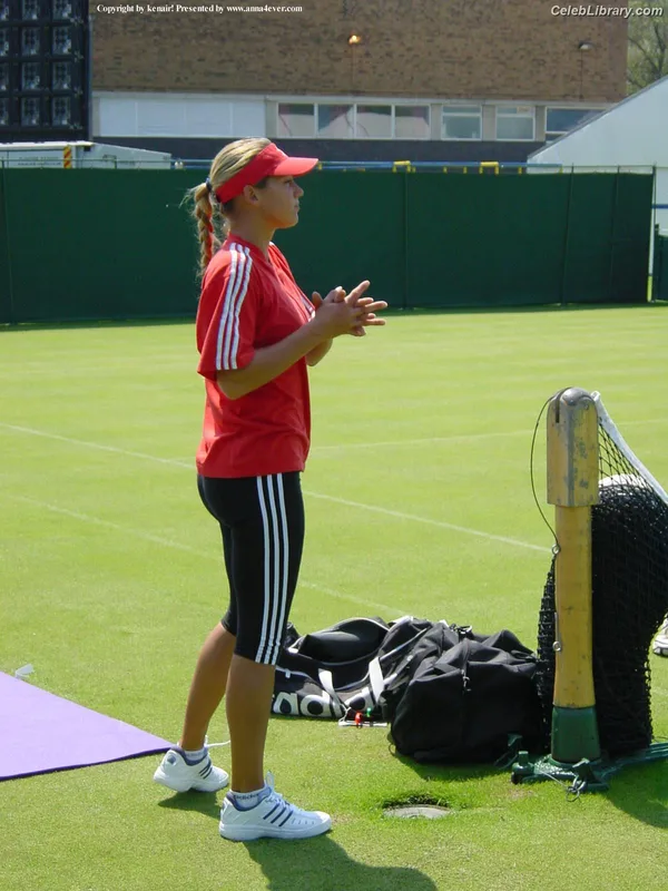 Anna Kournikova photo 5 of 232