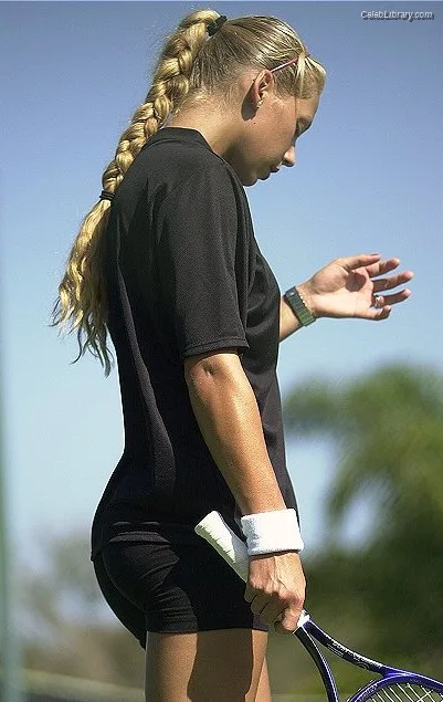 Anna Kournikova photo 8 of 232