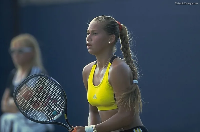 Anna Kournikova photo 16 of 232