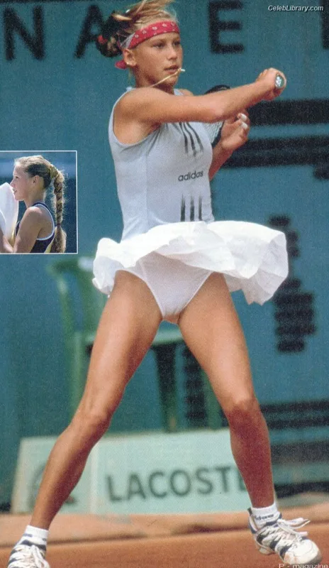 Anna Kournikova photo 19 of 232