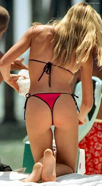 Anna Kournikova photo 1 of 232