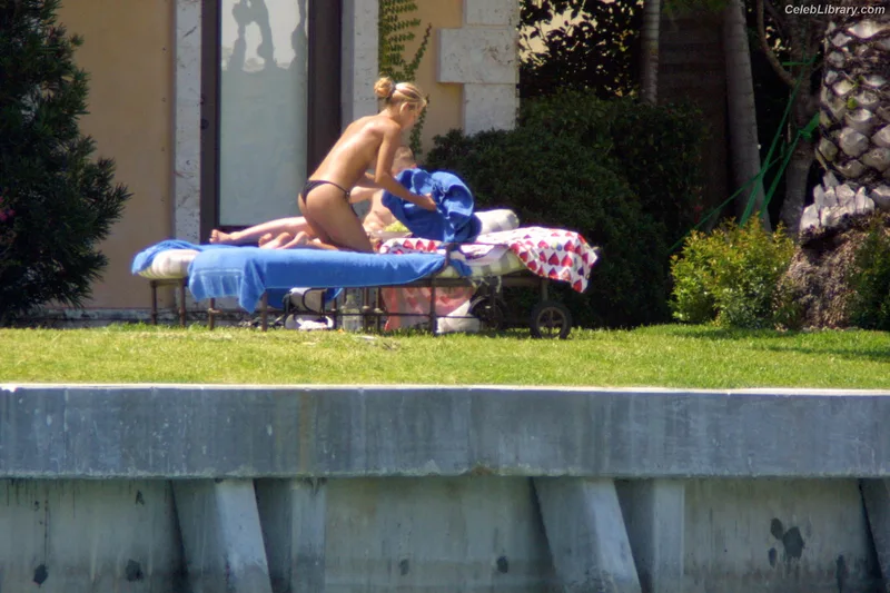 Anna Kournikova photo 6 of 232