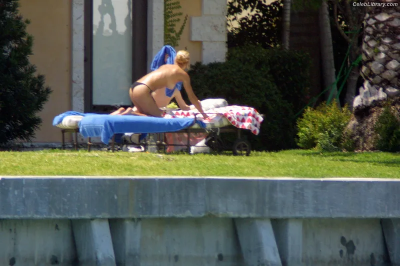 Anna Kournikova photo 8 of 232