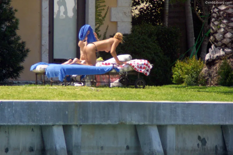 Anna Kournikova photo 10 of 232