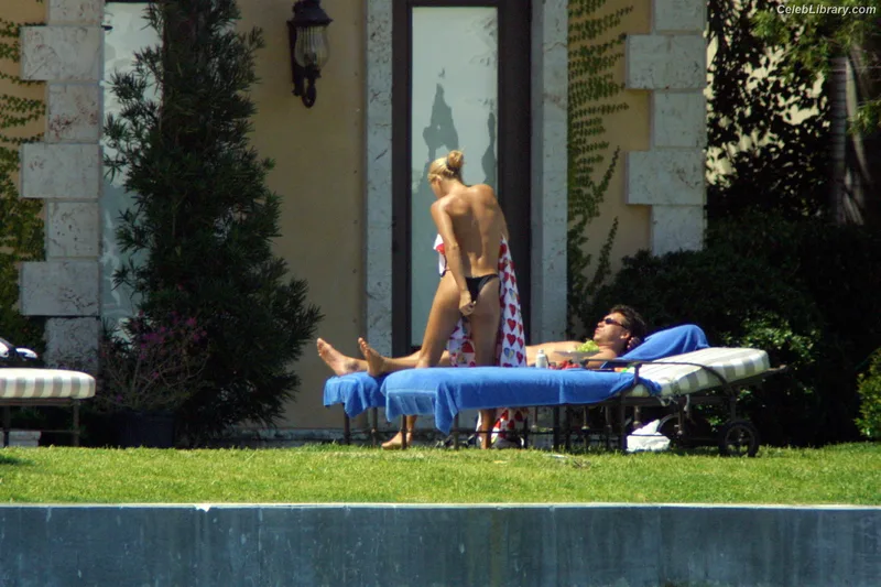 Anna Kournikova photo 14 of 232