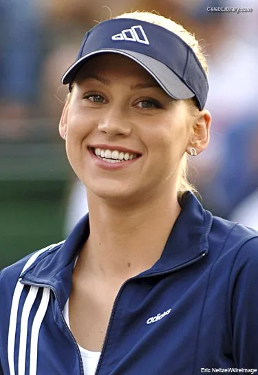 Anna Kournikova photo 7 of 232