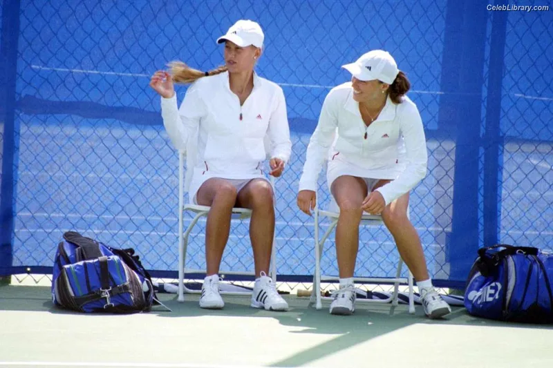 Anna Kournikova photo 16 of 232
