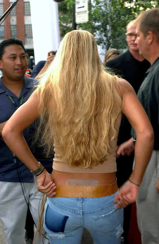Anna Kournikova photo 17 of 232