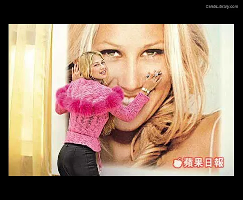 Anna Kournikova photo 16 of 232