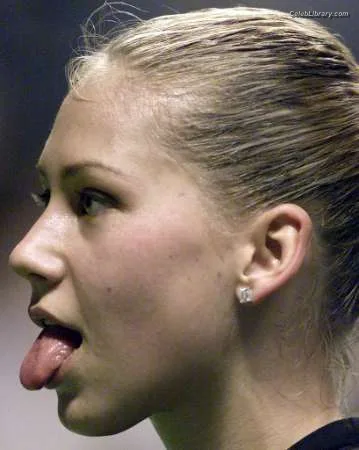 Anna Kournikova photo 17 of 232