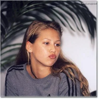 Anna Kournikova photo 7 of 232