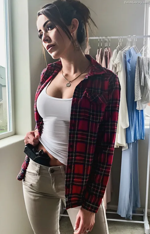 Anna Paulina Luna photo 15 of 82