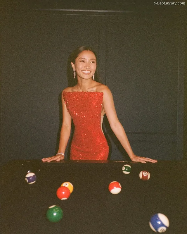 Anna Sawai photo 21 of 608