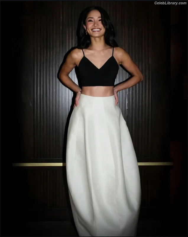 Anna Sawai photo 11 of 608