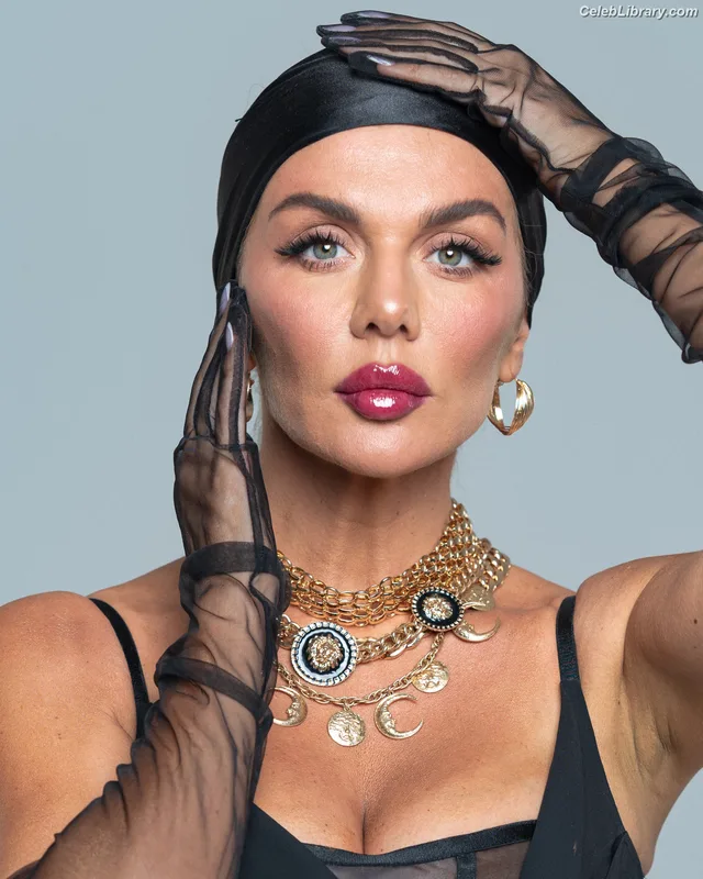 Anna Sedokova photo 6 of 1474