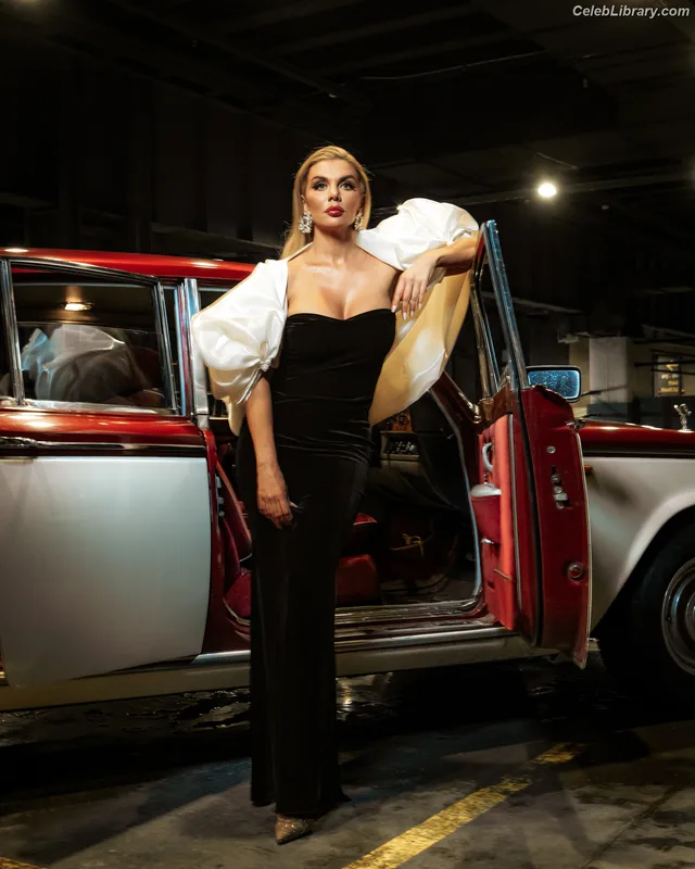 Anna Sedokova photo 4 of 1474