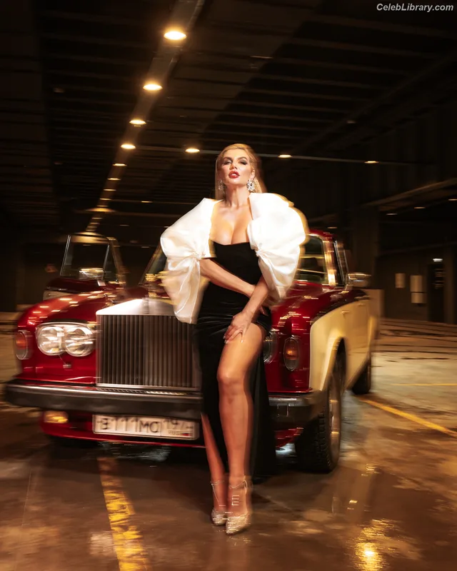 Anna Sedokova photo 6 of 1474