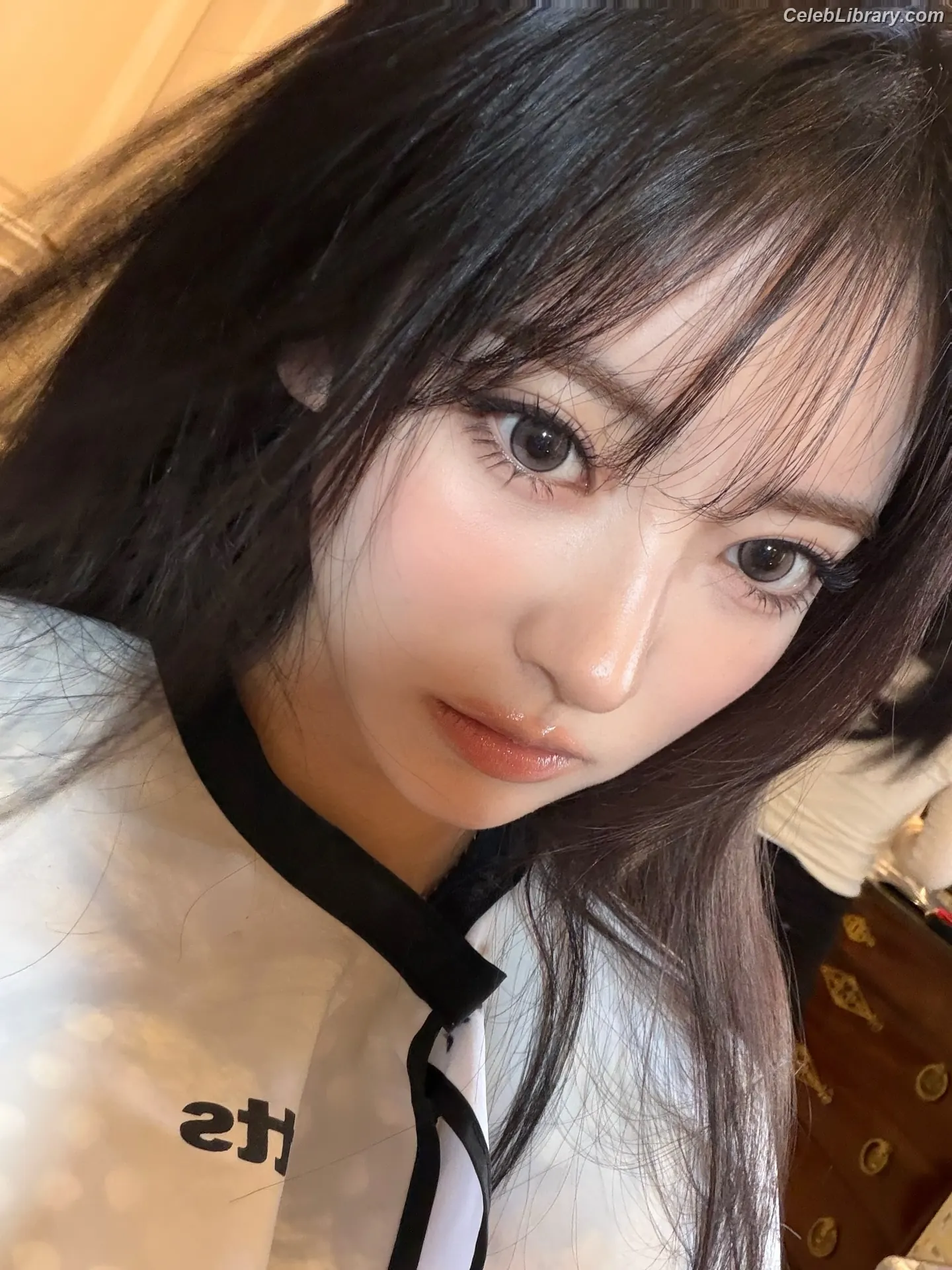 Anna (Tanaka Anna) MEOVV photo 6 of 102