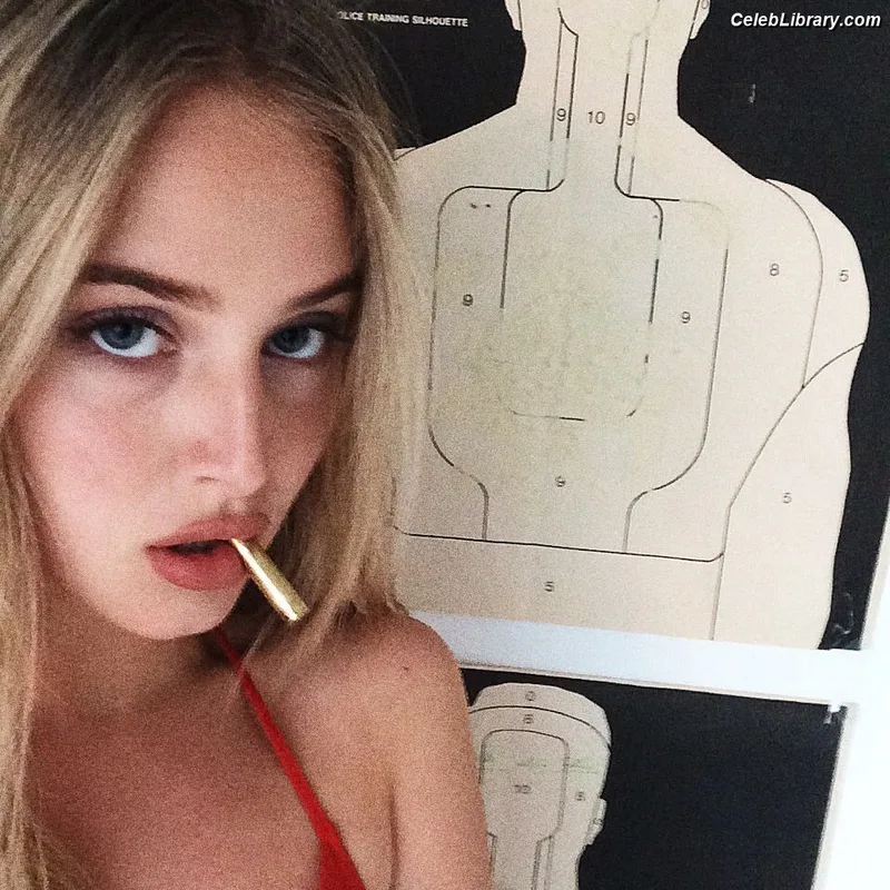 Anna Van Patten photo 1 of 9