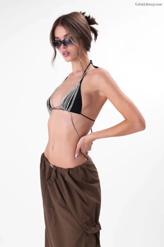 Anna Zak photo 8 of 1131