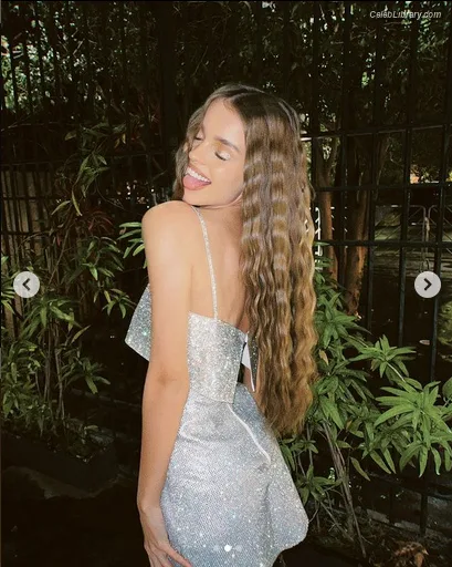 Anna Zak photo 8 of 1131