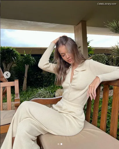 Anna Zak photo 8 of 1131