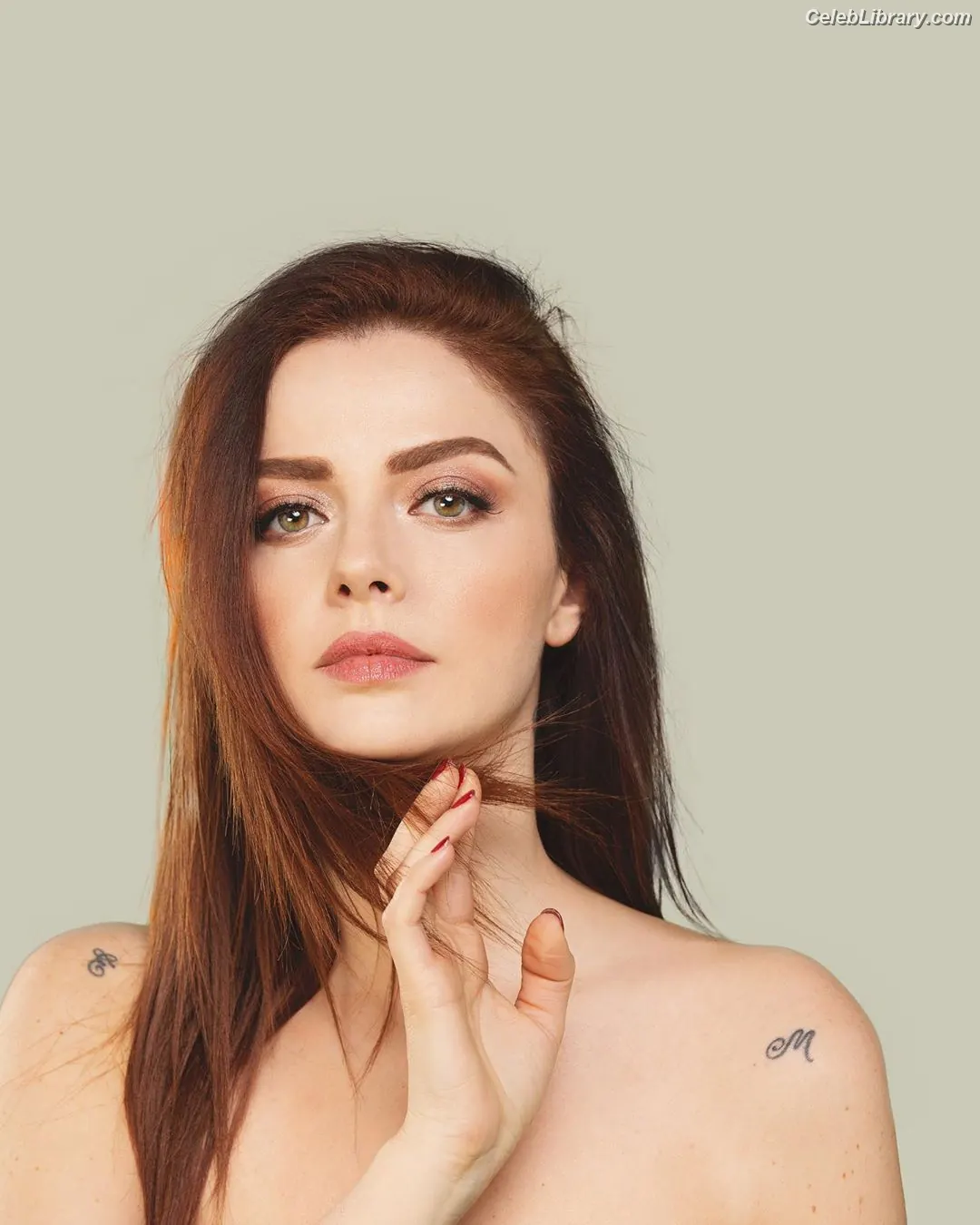 Annalisa Scarrone photo 15 of 75