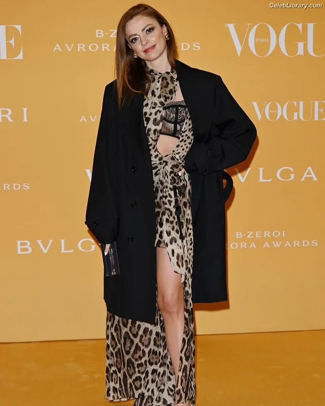 Annalisa Scarrone photo 18 of 76