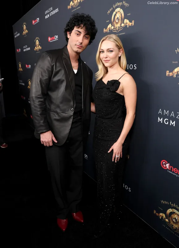AnnaSophia Robb photo 8 of 766