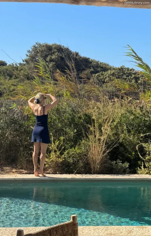 AnnaSophia Robb photo 10 of 766
