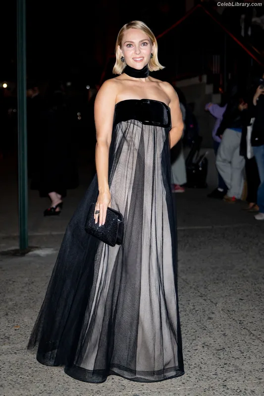 AnnaSophia Robb photo 14 of 766