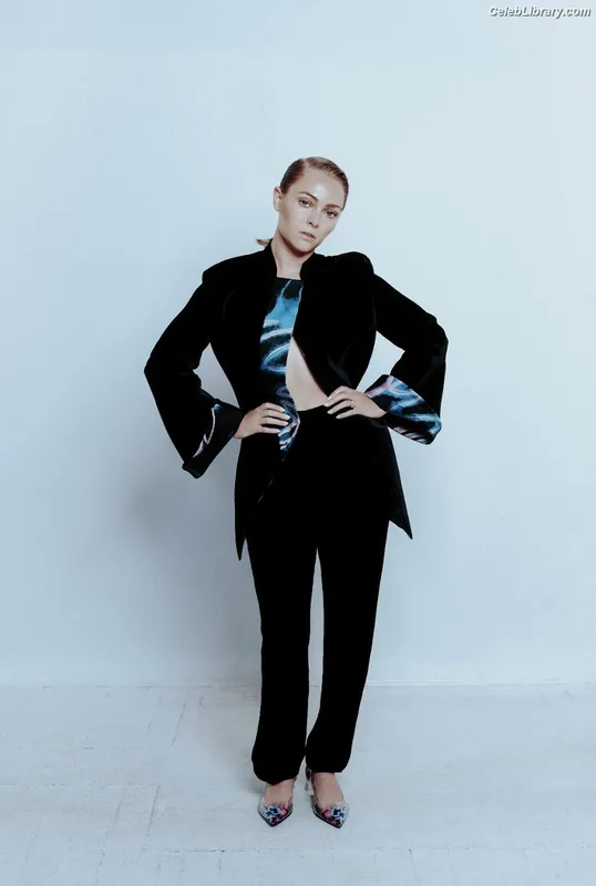 AnnaSophia Robb photo 1 of 766