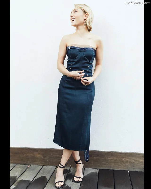 AnnaSophia Robb photo 21 of 766