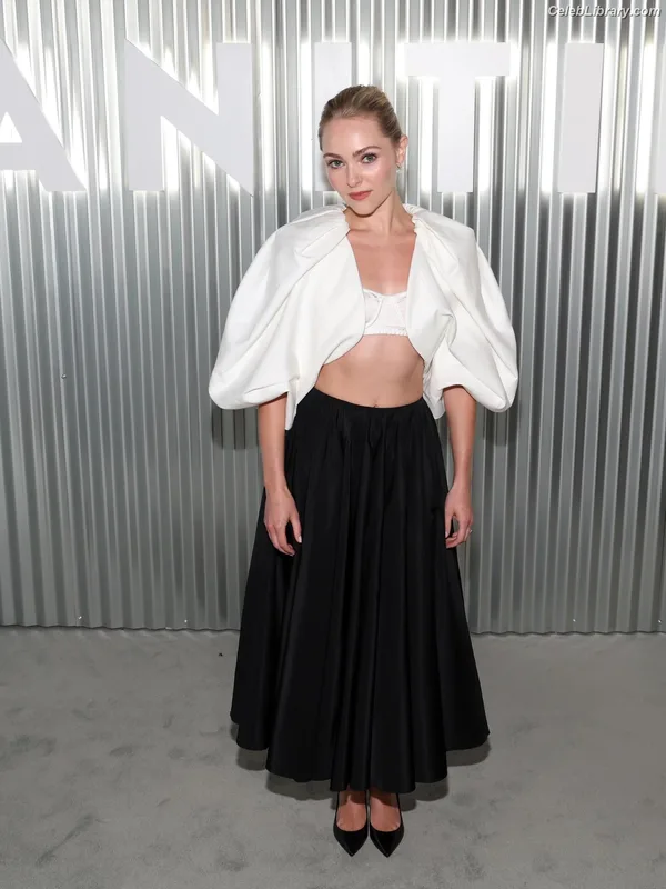 AnnaSophia Robb photo 2 of 766