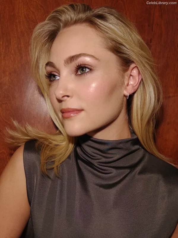 AnnaSophia Robb photo 13 of 766