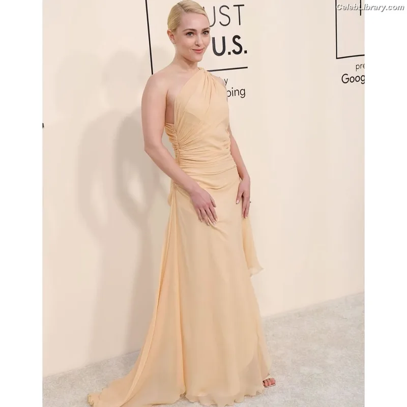 AnnaSophia Robb photo 6 of 766