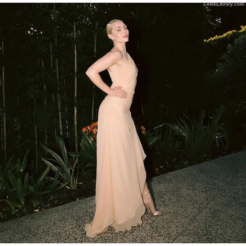 AnnaSophia Robb photo 7 of 766