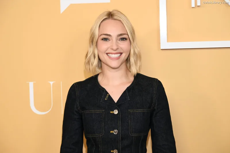 AnnaSophia Robb photo 13 of 766