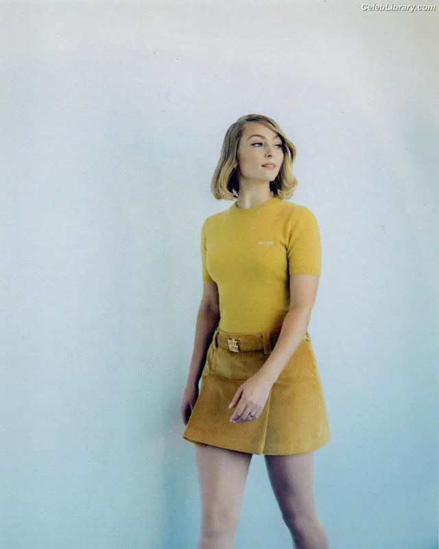 AnnaSophia Robb photo 19 of 766