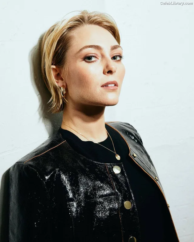 AnnaSophia Robb photo 9 of 766