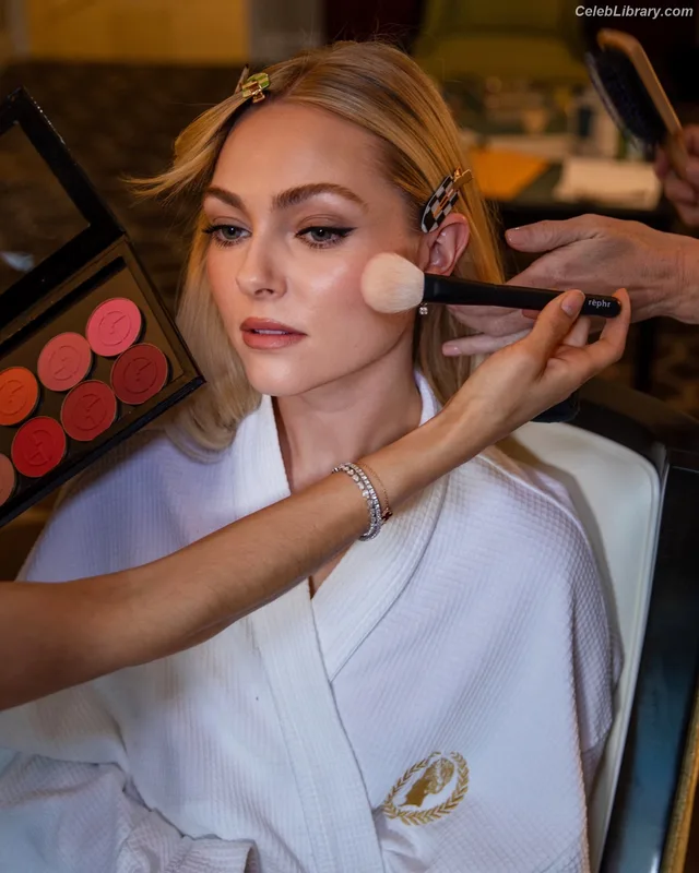AnnaSophia Robb photo 11 of 766