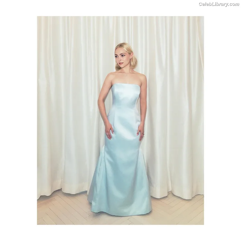 AnnaSophia Robb photo 10 of 766