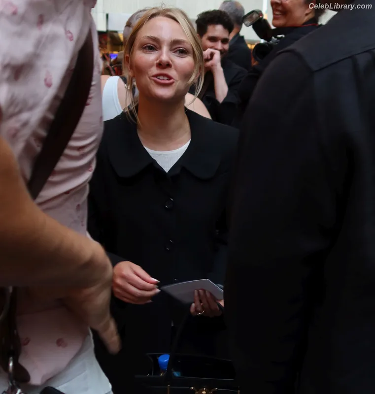 AnnaSophia Robb photo 7 of 766
