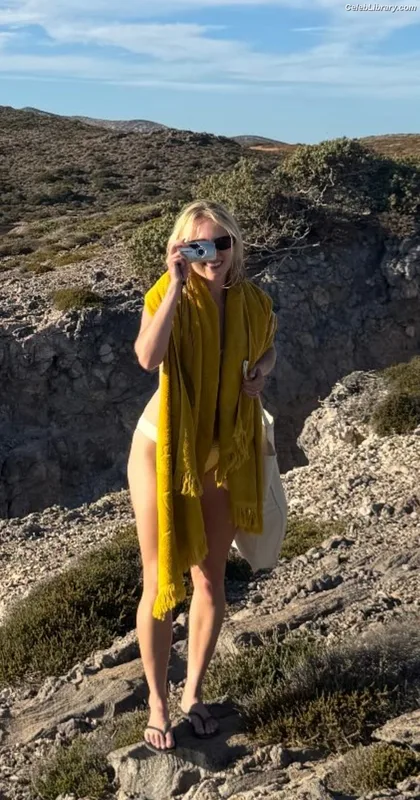 AnnaSophia Robb photo 15 of 766