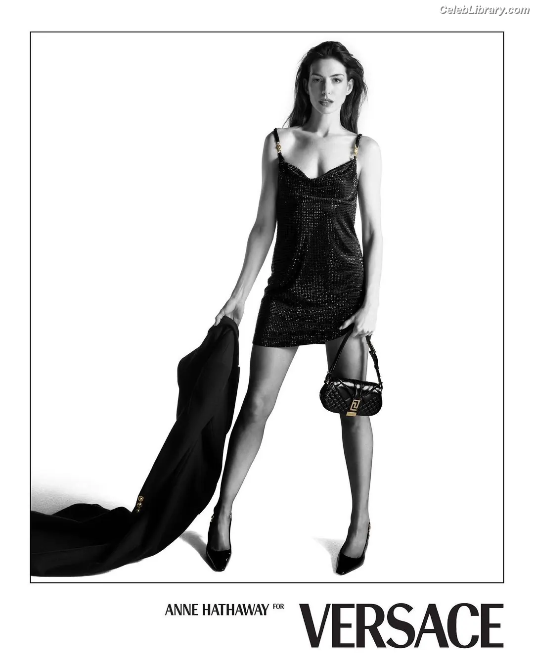 Anne Hathaway photo 1 of 1532