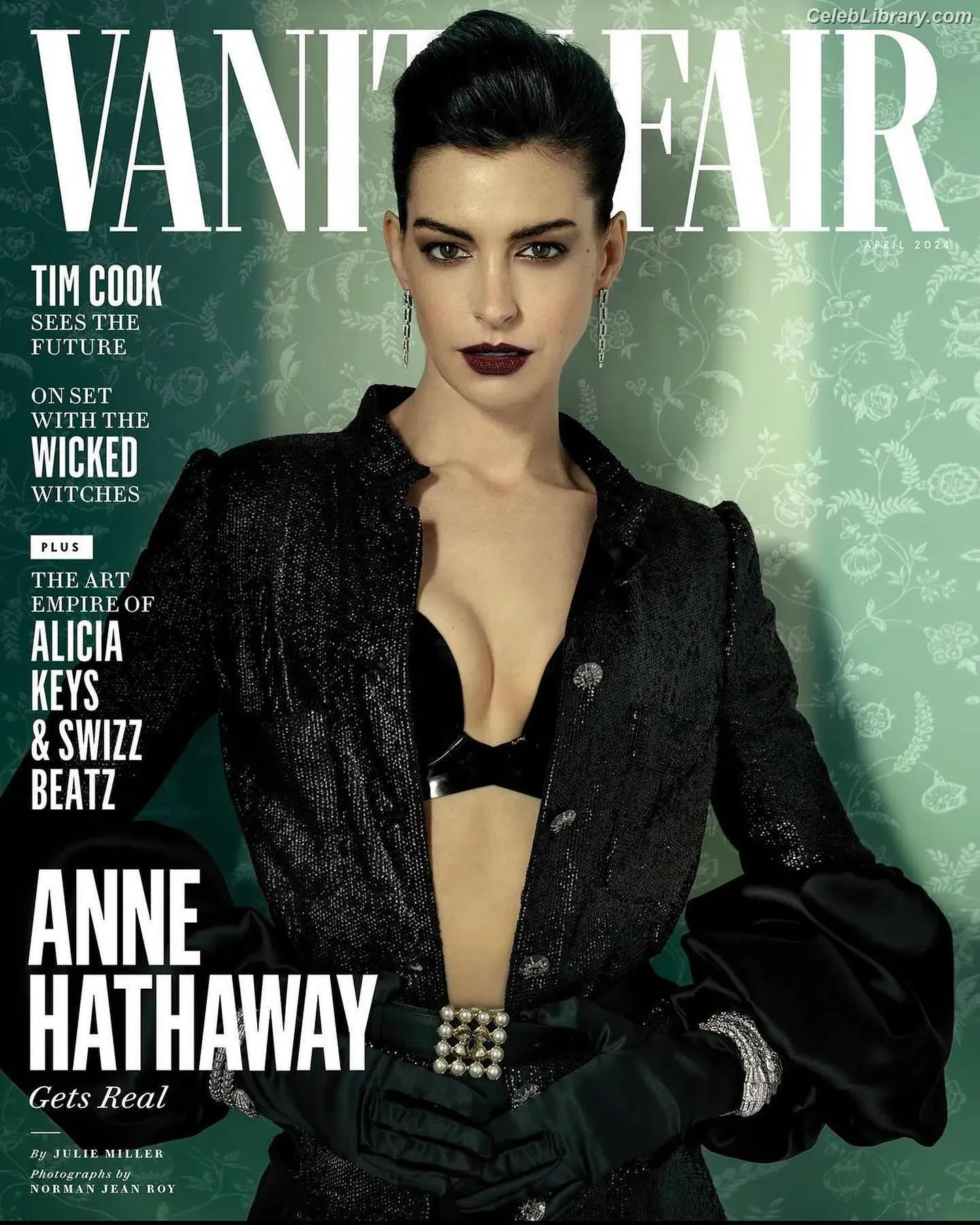 Anne Hathaway photo 19 of 1532