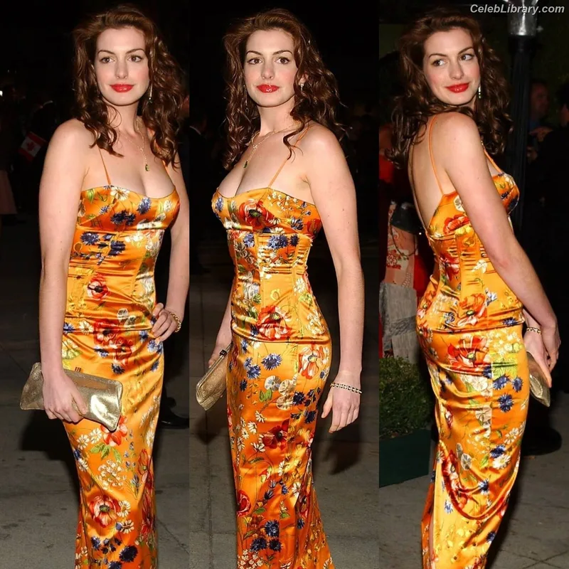Anne Hathaway photo 16 of 1533